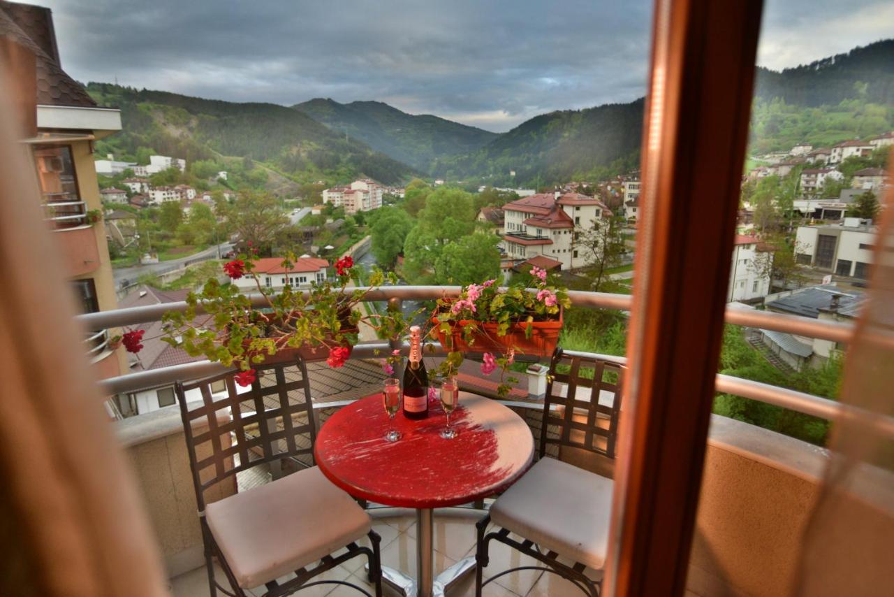 Mountain Boutique Family Hotel 代温 外观 照片